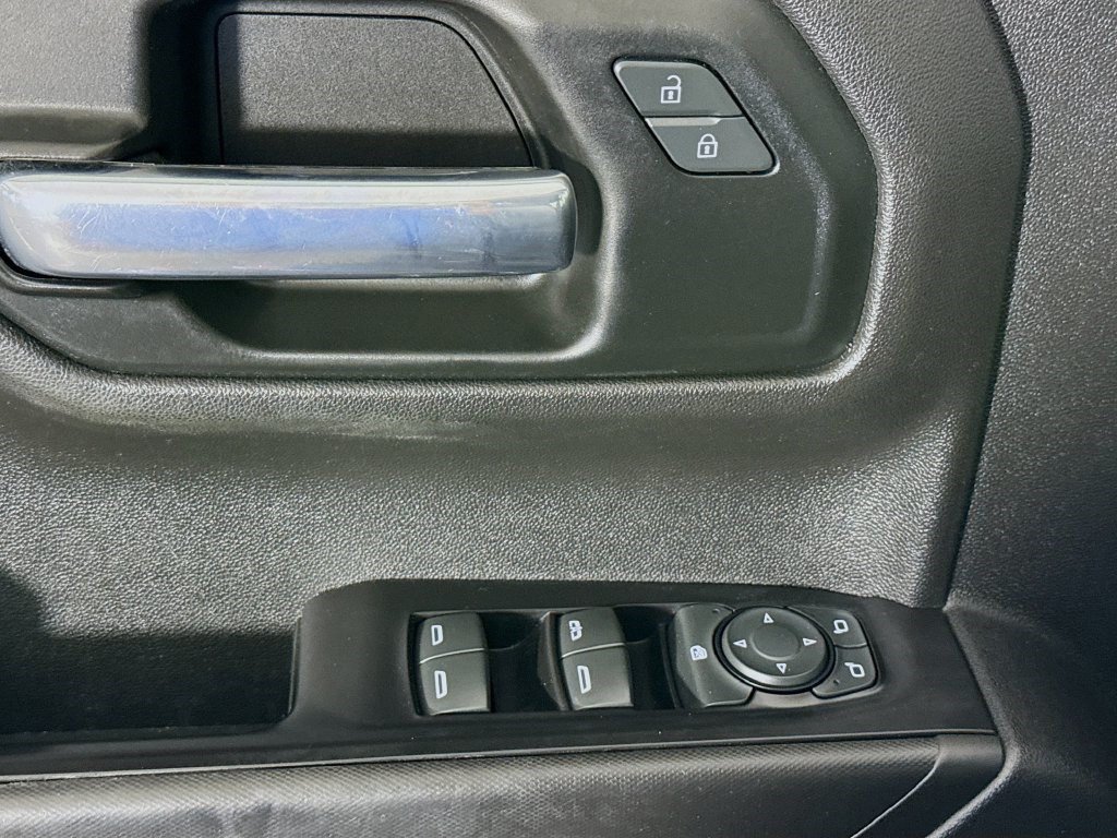 Used 2019 Chevrolet Silverado 1500 Custom w/ Custom Value Package AWD/4WD image 20