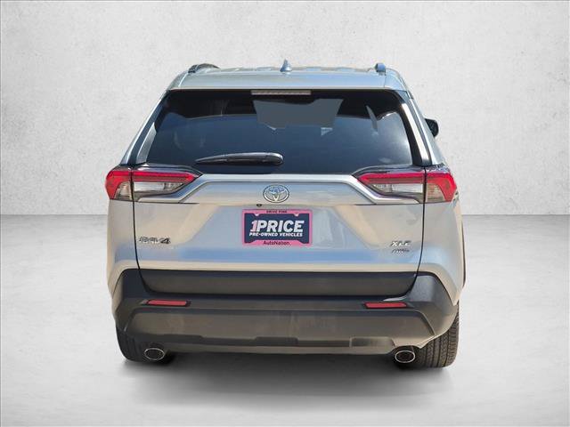 Used 2022 Toyota RAV4 XLE Premium AWD/4WD image 7
