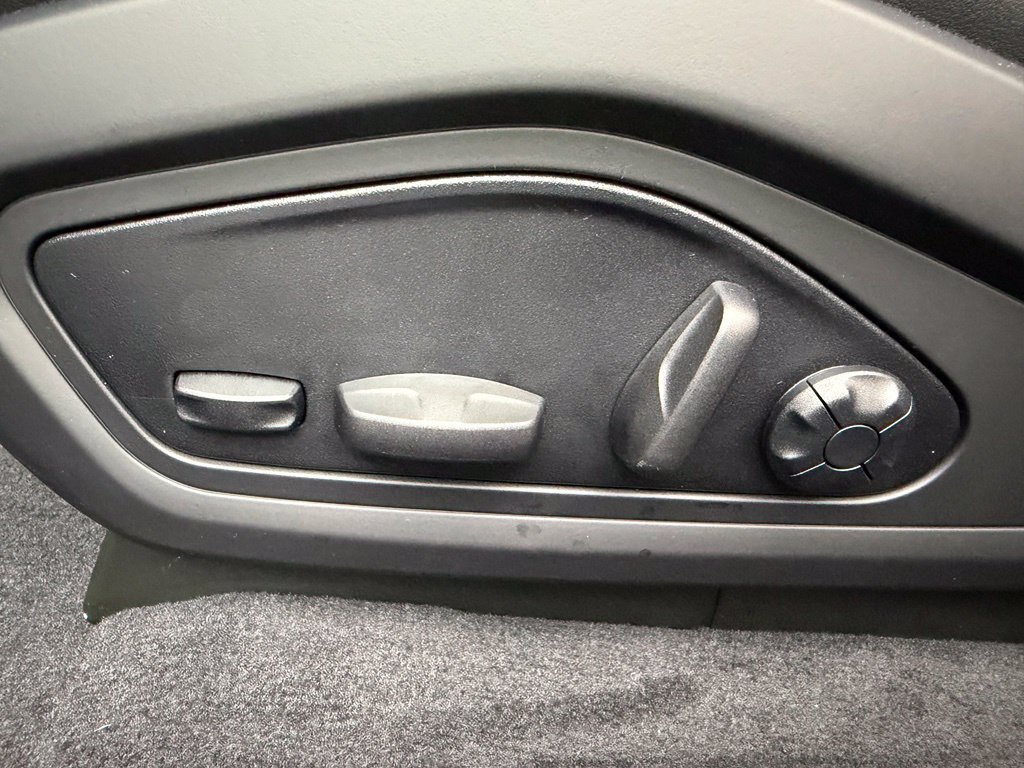 New 2026 Porsche Taycan 4S AWD/4WD image 24
