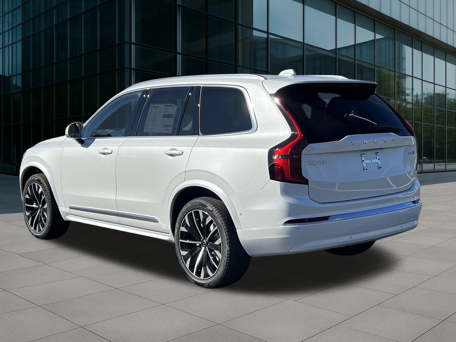 New 2026 Volvo XC90 B6 Ultra image 3