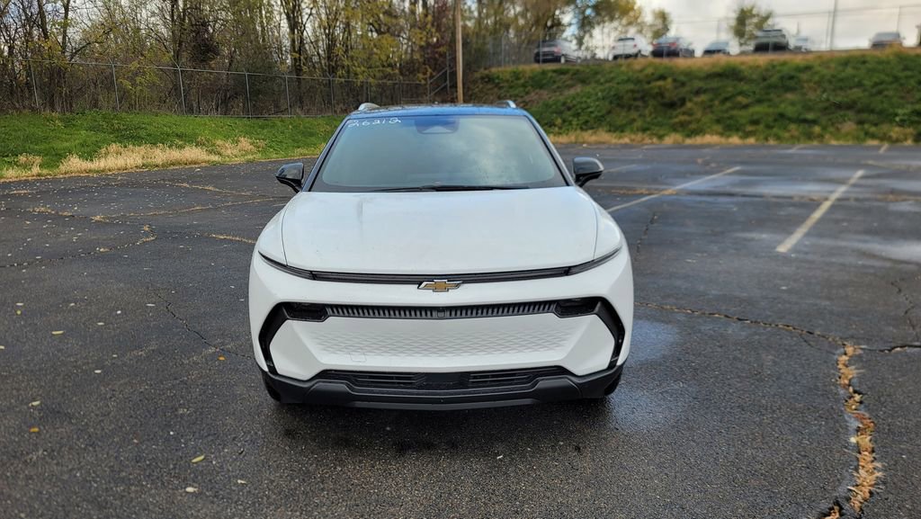 New 2026 Chevrolet Equinox EV LT image 4