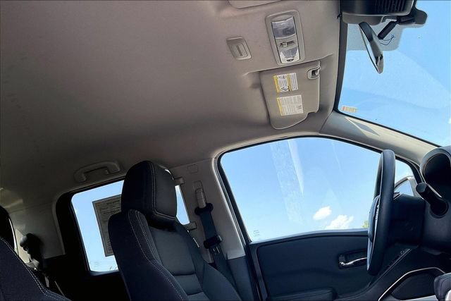Used 2024 Nissan Frontier SV w/ Technology Package RWD image 26