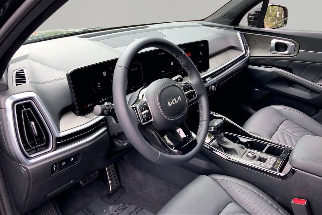 Used 2025 Kia Sorento SX Prestige AWD/4WD image 12