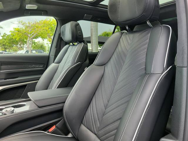 Certified 2026 Cadillac Vistiq Sport w/ LPO, Floor Liner Package AWD/4WD image 14