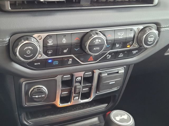 Certified 2025 Jeep Wrangler Unlimited Sahara w/ Safety Group image 11