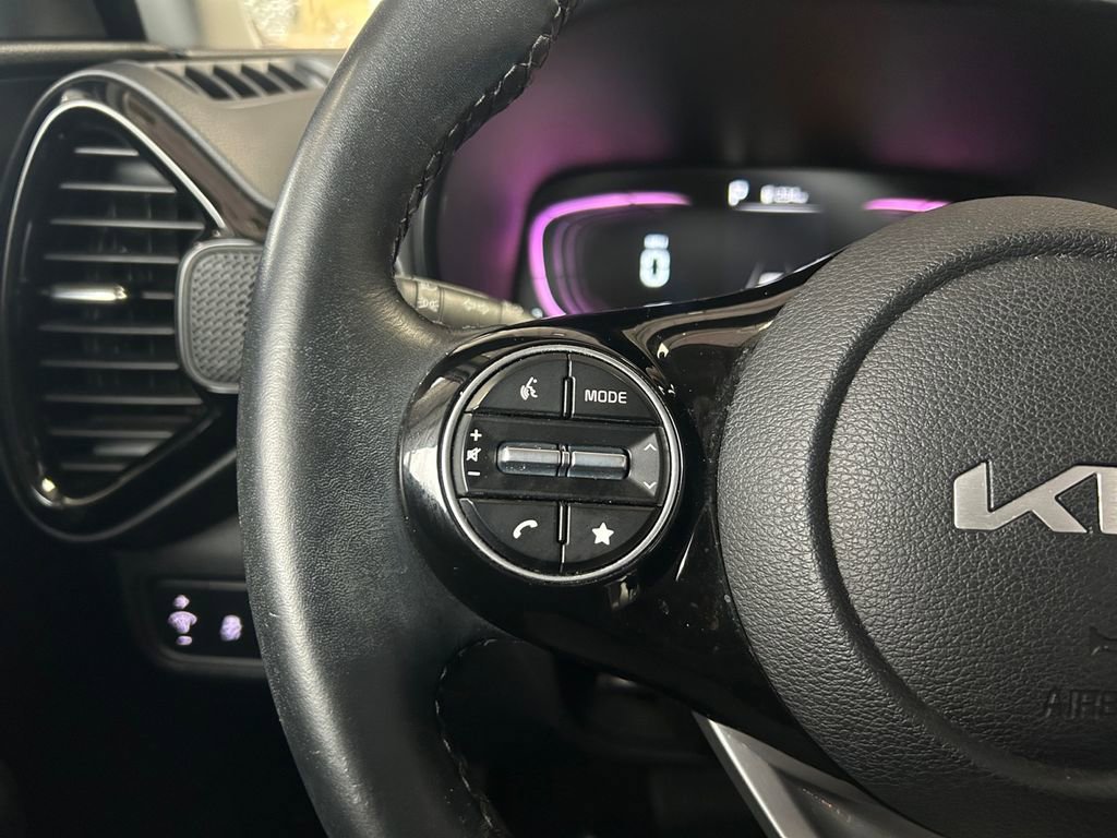 Used 2024 Kia Soul EX image 17