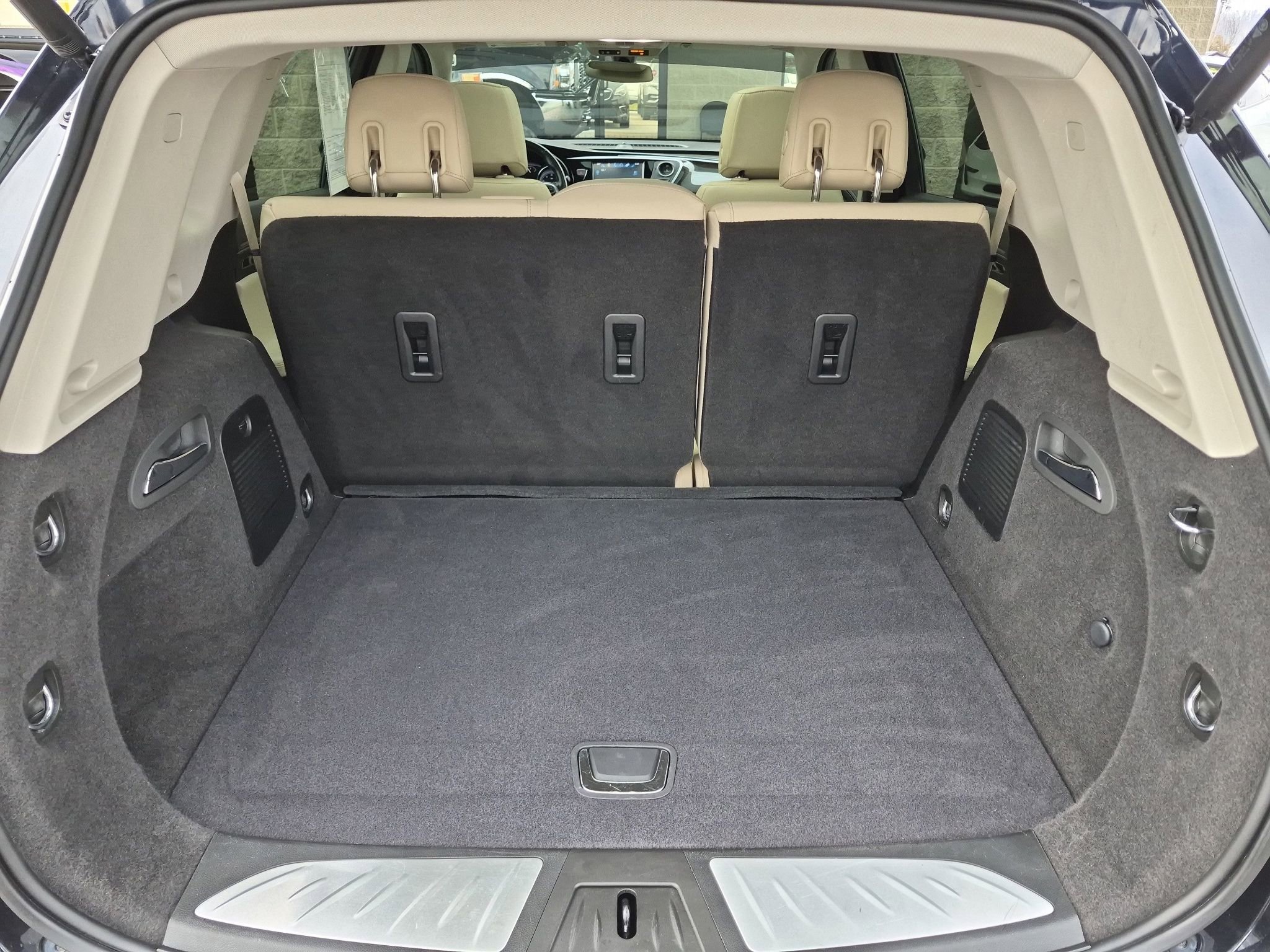 Used 2020 Buick Envision Essence w/ Experience Buick Package image 28