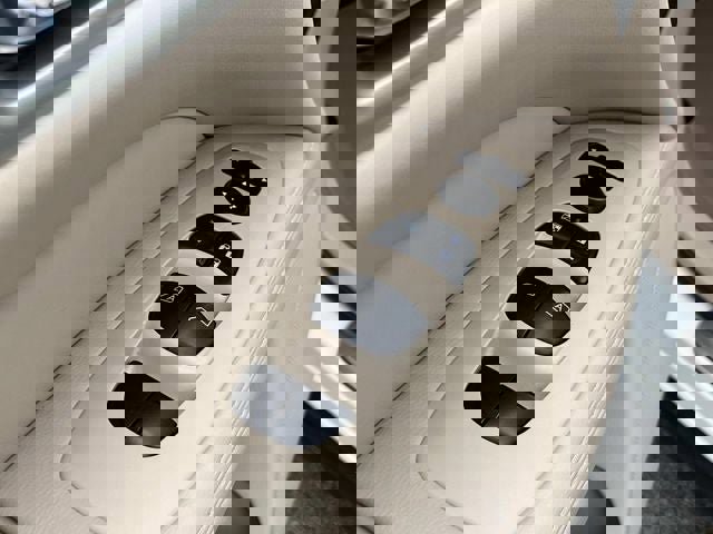 Used 2015 Nissan Pathfinder Platinum w/ Family Entertainment Package image 30