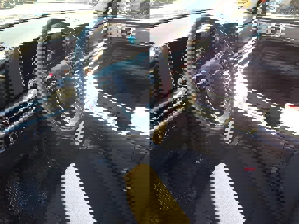 Used 2025 Hyundai Santa Fe SE image 16