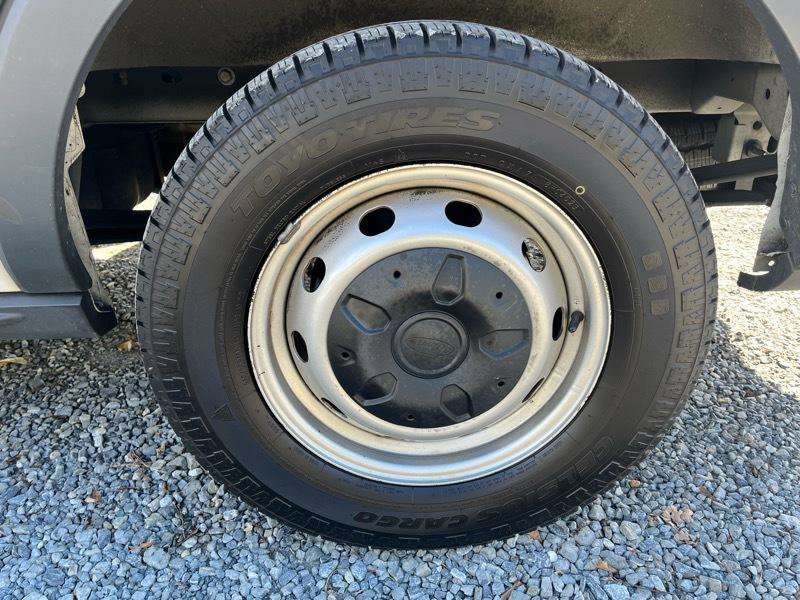 Used 2018 Ford Transit 150 130 Low Roof RWD image 8