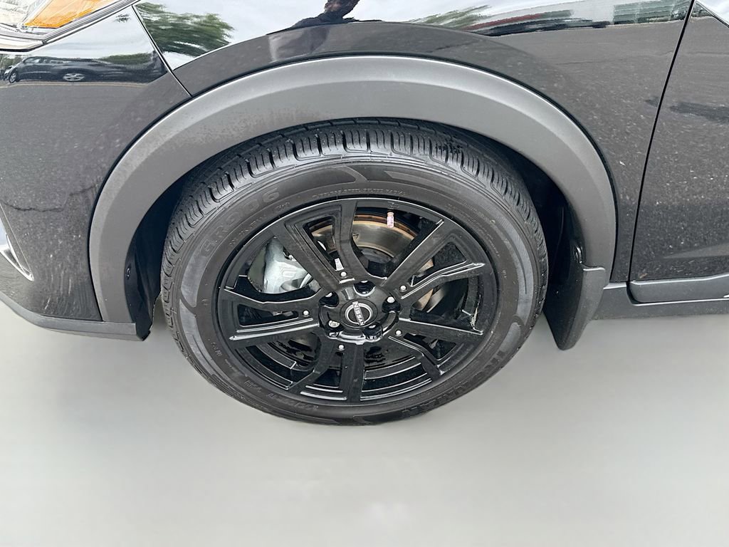 Used 2023 Nissan Kicks SR w/ SR Premium Package image 26