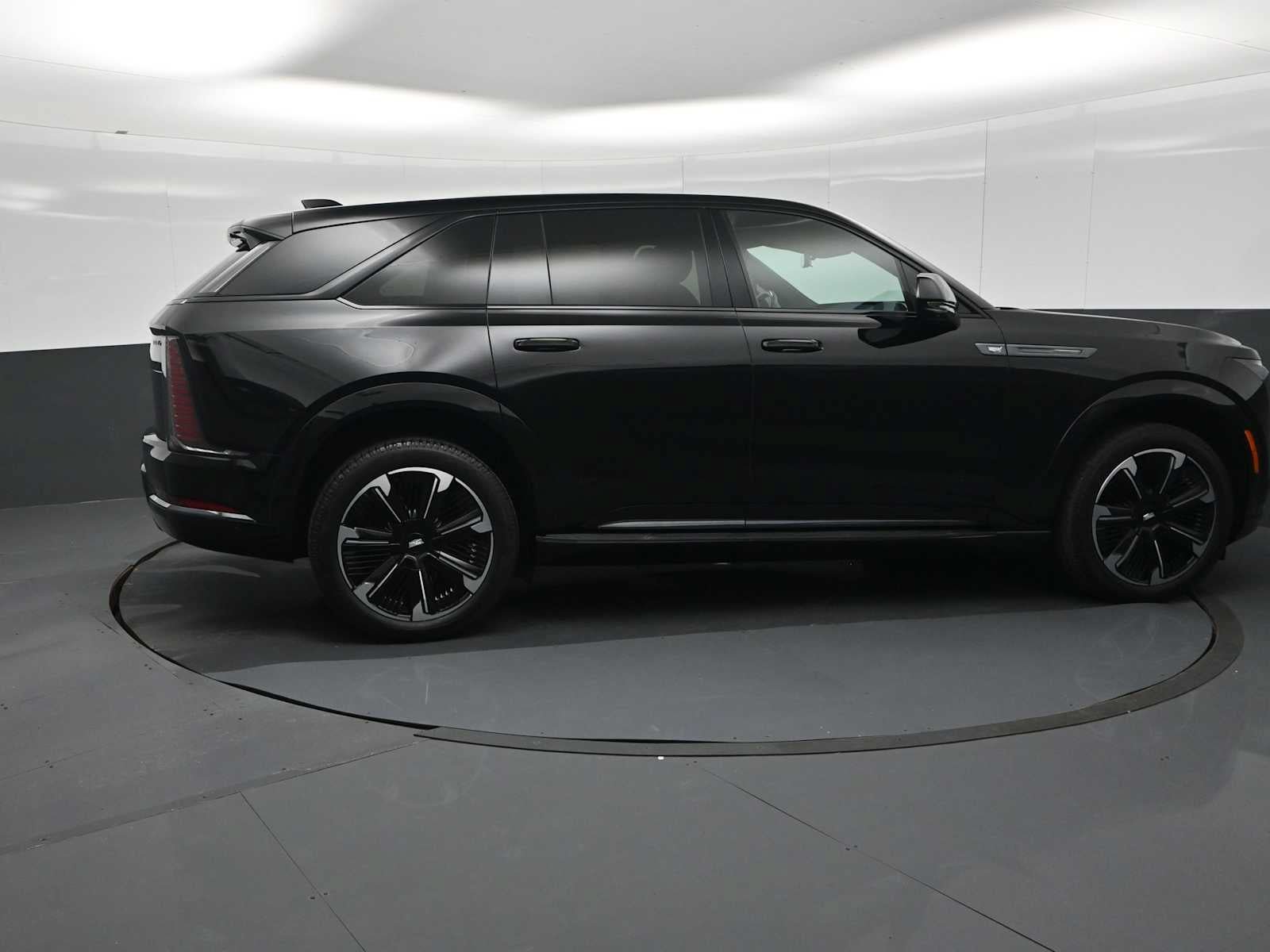 Used 2025 Cadillac Escalade IQ Sport 1 AWD/4WD image 9
