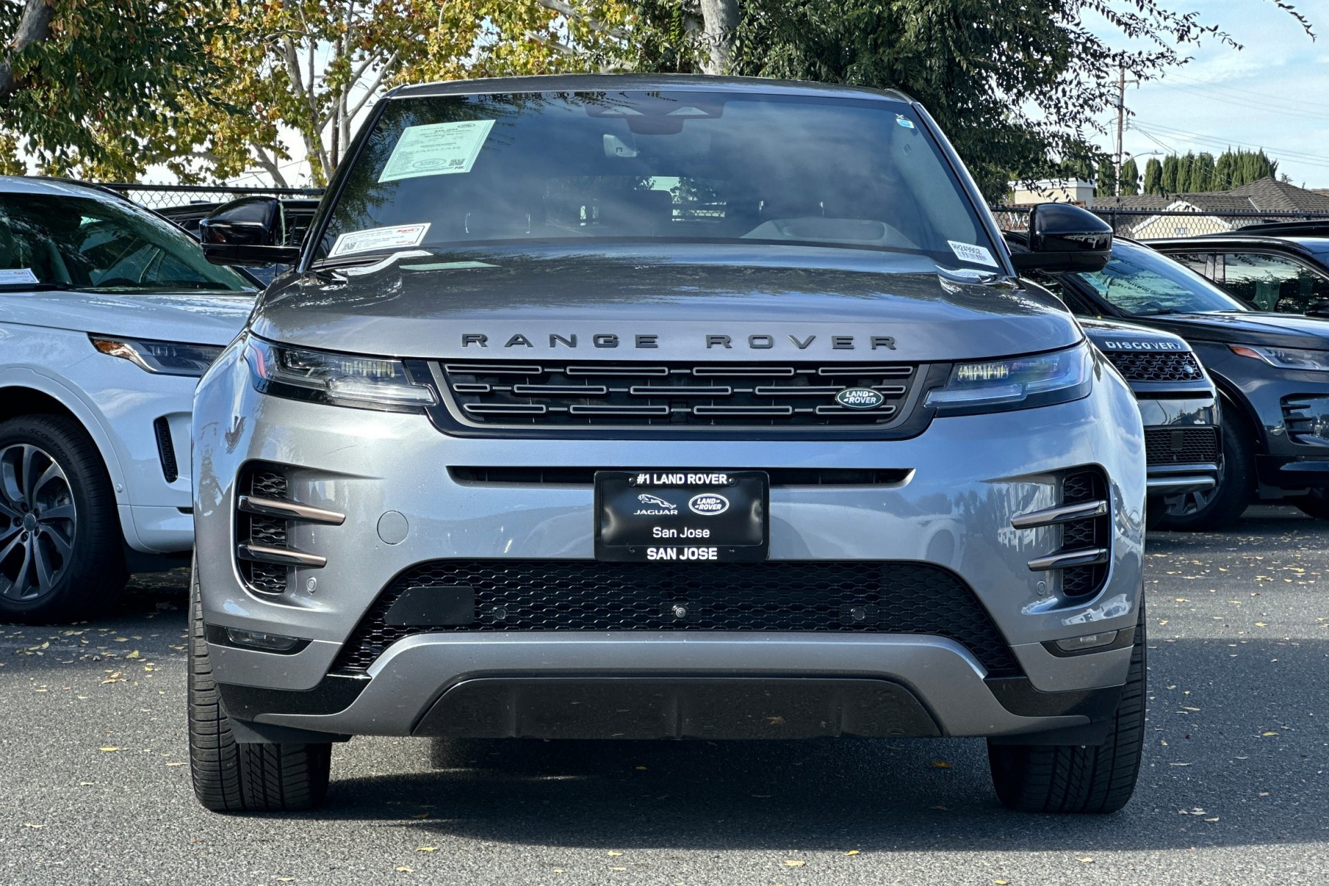 Used 2024 Land Rover Range Rover Evoque Dynamic SE image 9