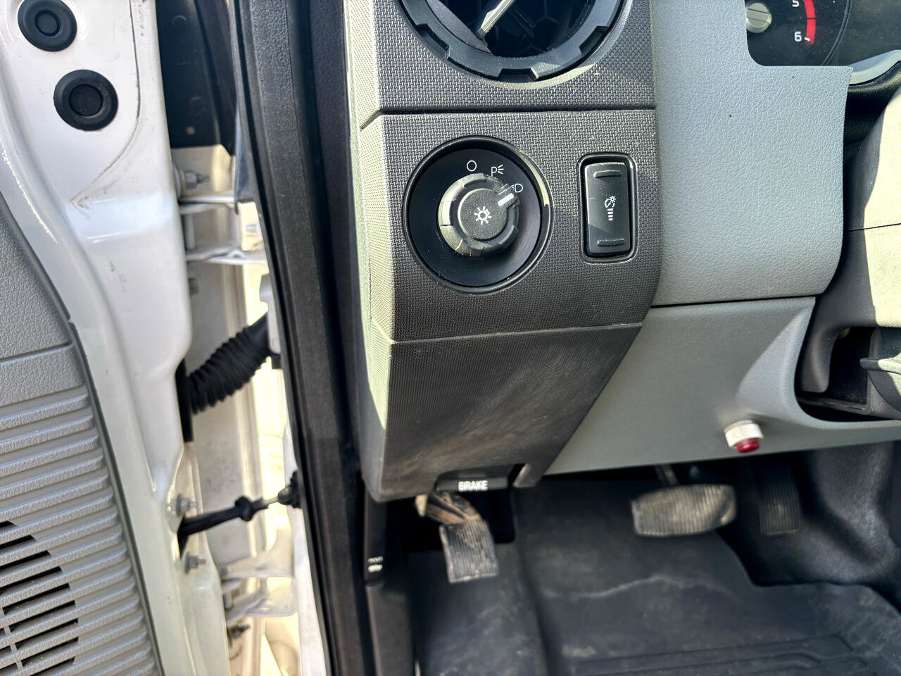 Used 2015 Ford F550 4x4 Regular Cab Super Duty image 28