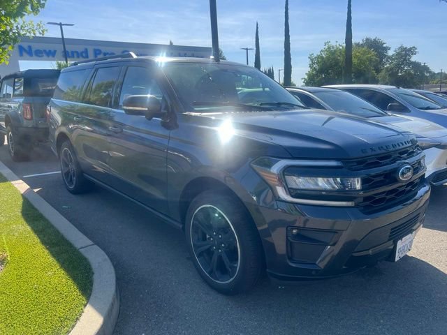 Used 2023 Ford Expedition Max Limited AWD/4WD image 4