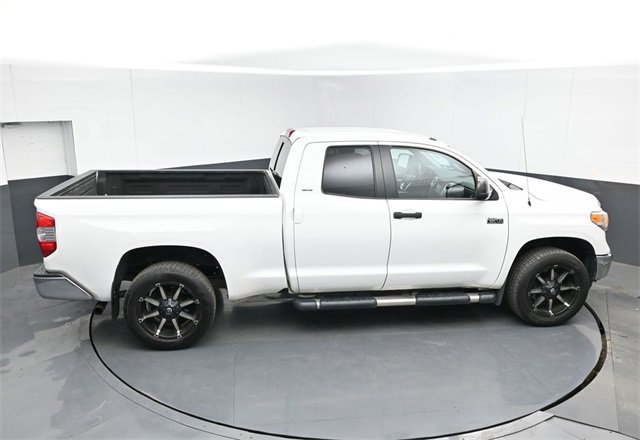 Used 2017 Toyota Tundra SR5 image 39