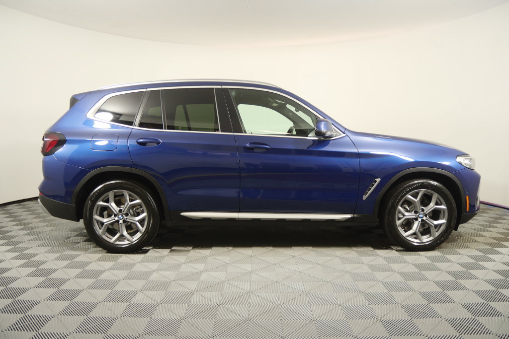 Certified 2024 BMW X3 sDrive30i w/ Convenience Package RWD image 3