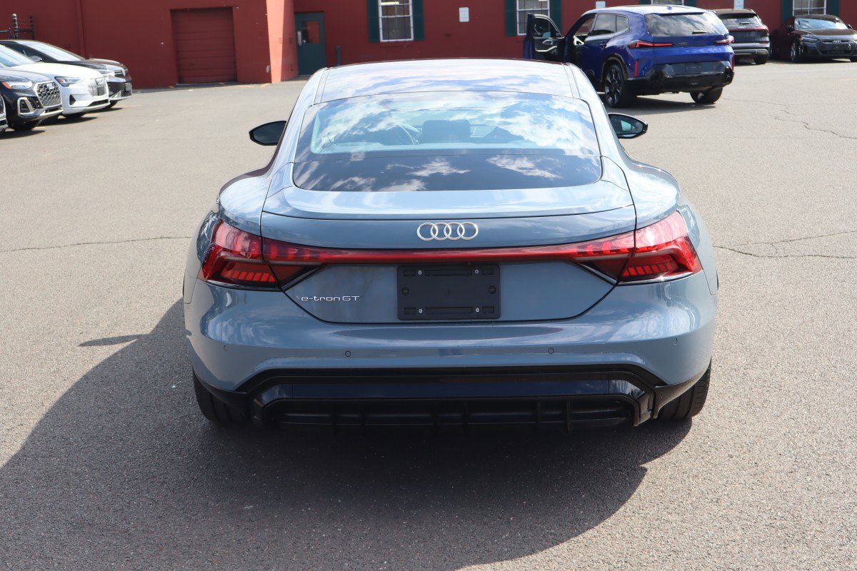 Used 2022 Audi e-tron GT Premium Plus w/ Performance Package image 6