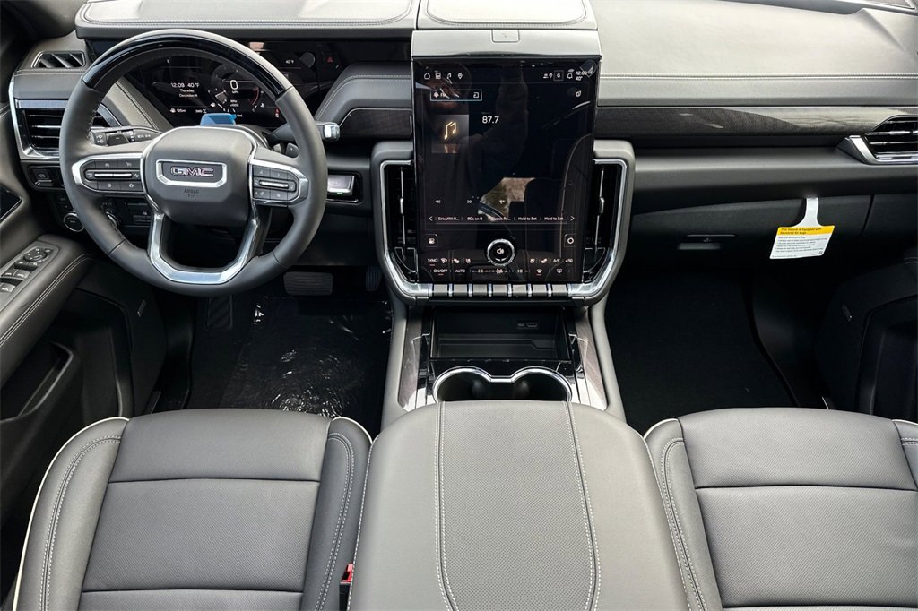New 2026 GMC Yukon XL Elevation w/ Elevation Premium Package image 11