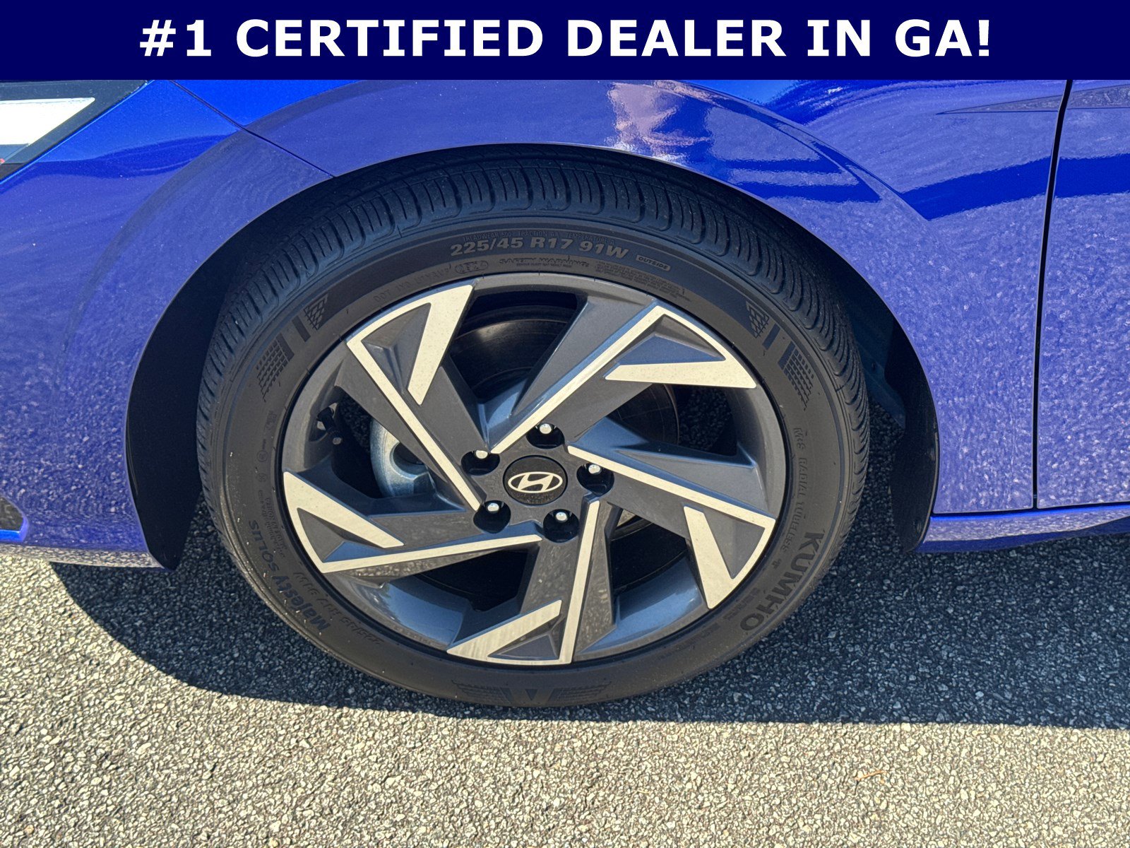 Certified 2025 Hyundai Elantra Limited image 11