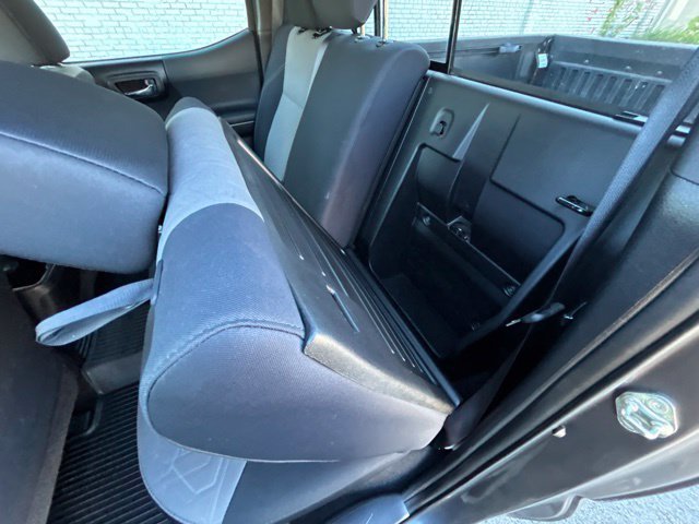 Used 2020 Toyota Tacoma TRD Off-Road w/ Technology Package AWD/4WD image 35