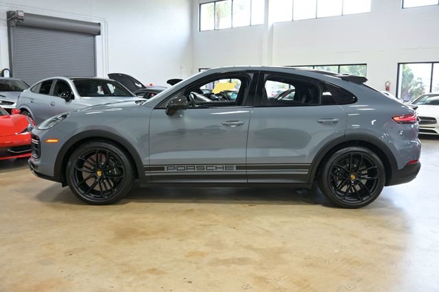 Used 2022 Porsche Cayenne Turbo GT AWD/4WD image 5