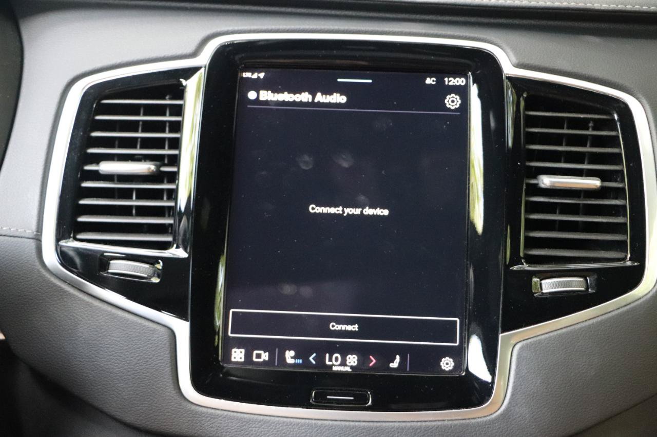 Used 2023 Volvo XC90 T8 Ultimate AWD/4WD image 39