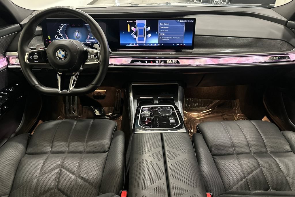 Used 2024 BMW 760i xDrive w/ Executive Package AWD/4WD image 15