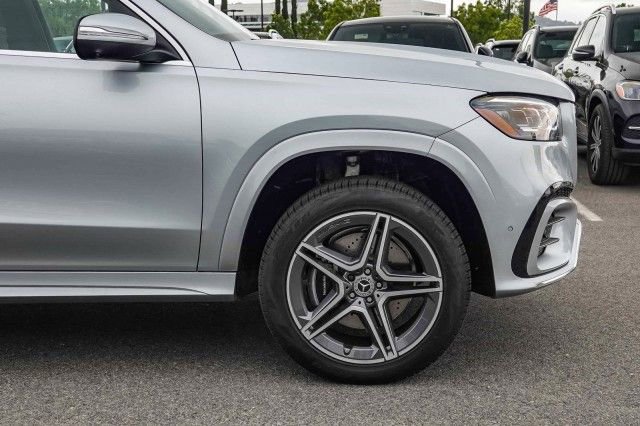 New 2024 Mercedes-Benz GLS 450 4MATIC image 9