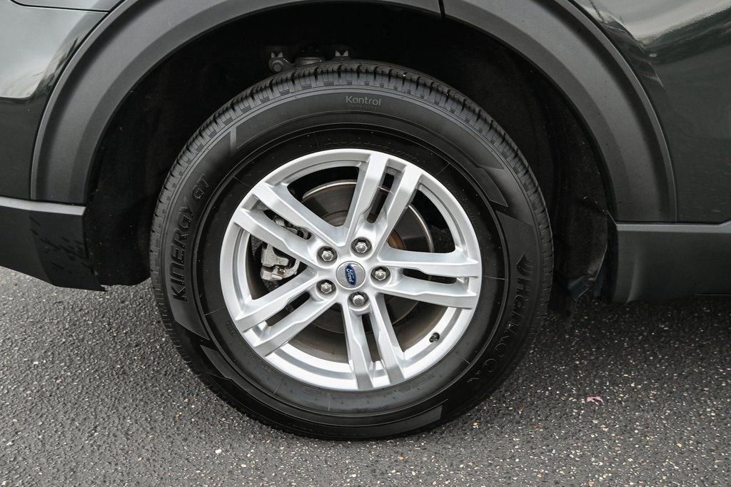 Certified 2023 Ford Explorer XLT w/ Equipment Group 202A image 14