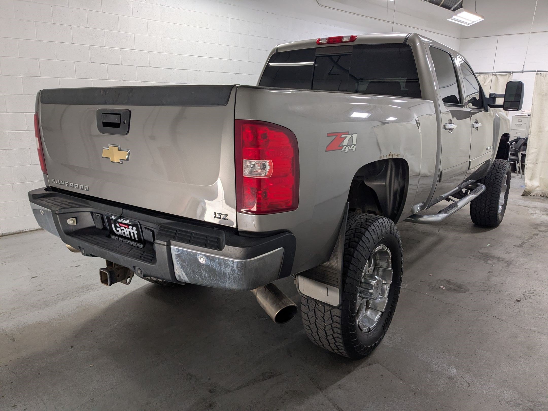 Used 2008 Chevrolet Silverado 2500 LTZ w/ Safety Package AWD/4WD image 7