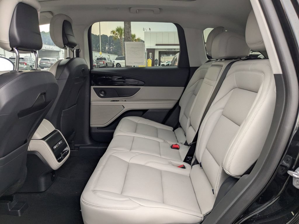 New 2026 Lincoln Nautilus Premier w/ Equipment Group 102A AWD/4WD image 14