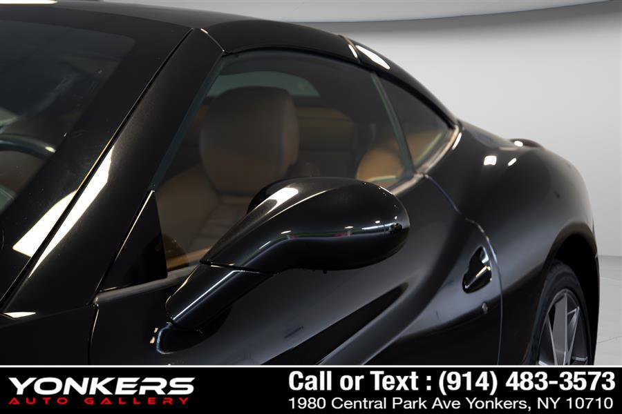 Used 2010 Ferrari California RWD image 83