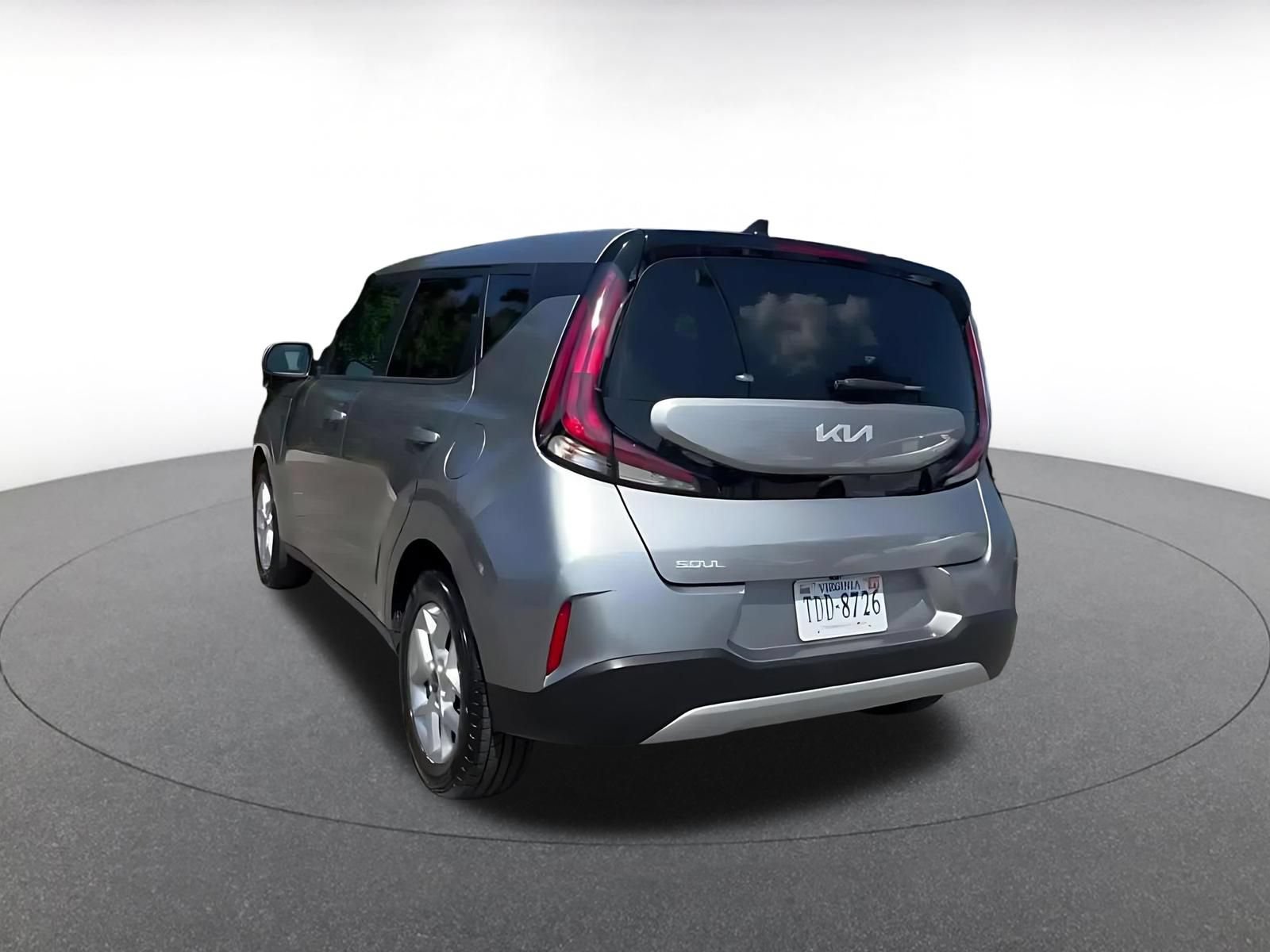 Used 2025 Kia Soul LX w/ LX Technology Package FWD image 11