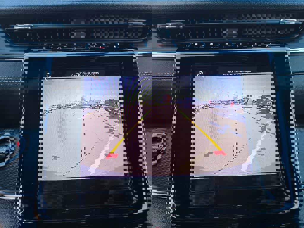 New 2025 Jeep Grand Cherokee Altitude image 12