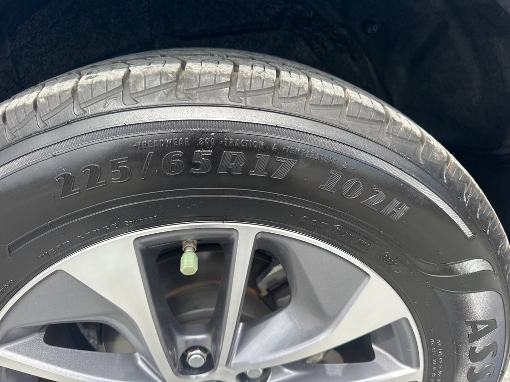 Used 2018 Toyota RAV4 XLE image 30