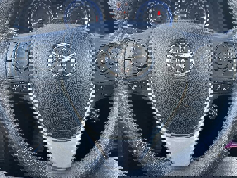 Used 2018 Toyota Corolla XLE w/ Carpet Mat Package (TMS) FWD image 42