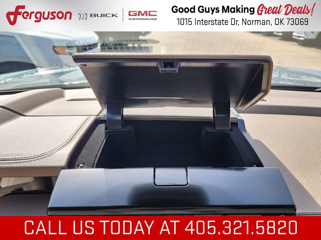 New 2026 GMC Yukon XL Denali w/ Sun & Power Step Package AWD/4WD image 32