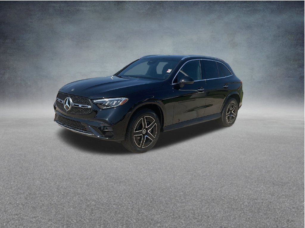 Used 2025 Mercedes-Benz GLC 300 image 3