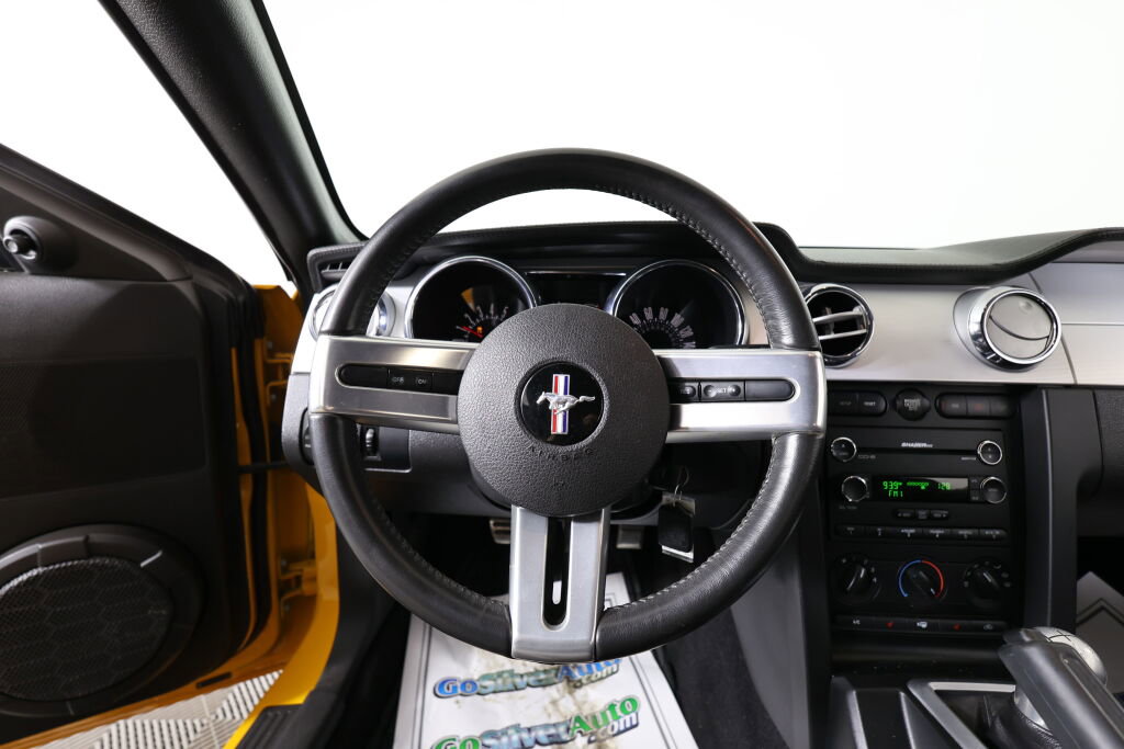 Used 2009 Ford Mustang GT Premium image 17