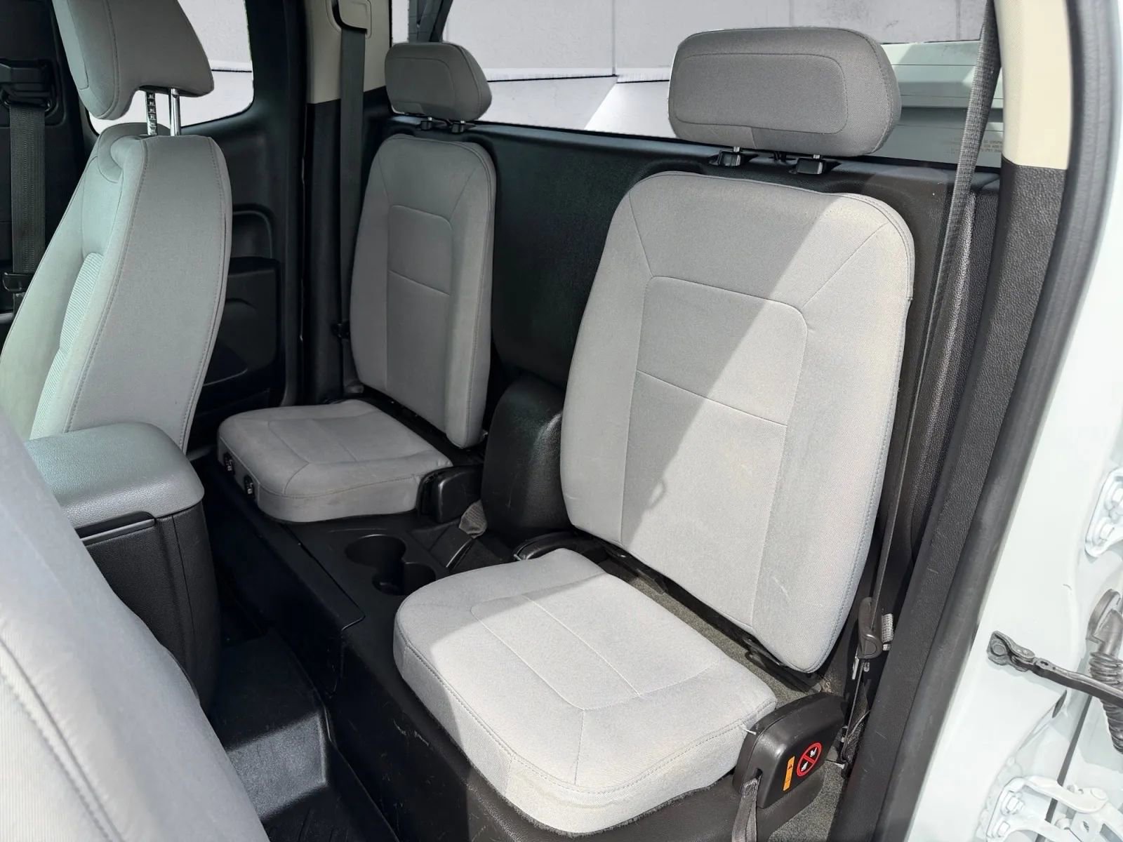 Used 2018 GMC Canyon W/T w/ Convenience Package RWD image 15