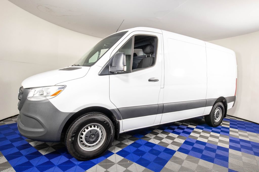Used 2025 Mercedes-Benz Sprinter 2500 image 1