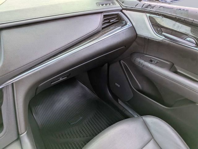 Used 2021 Cadillac XT5 Premium Luxury image 16