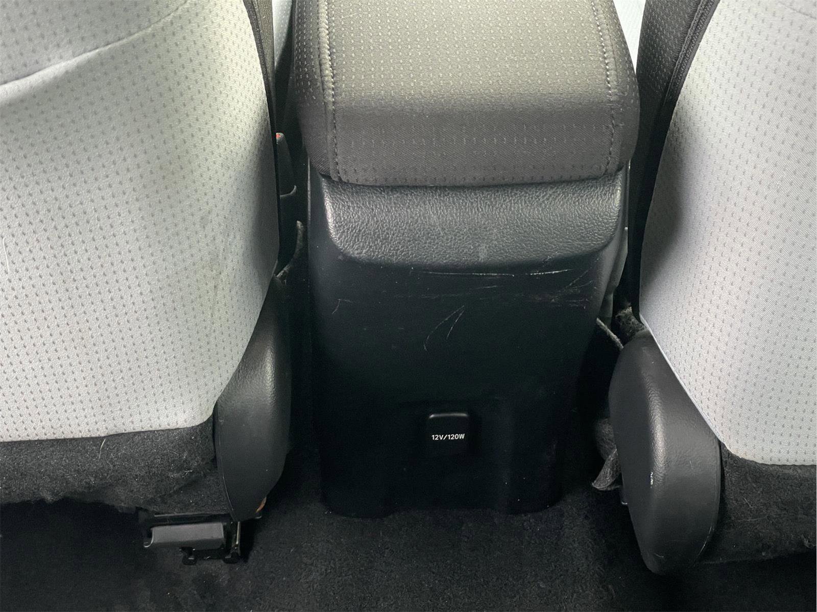 Used 2018 Toyota Prius Three image 16