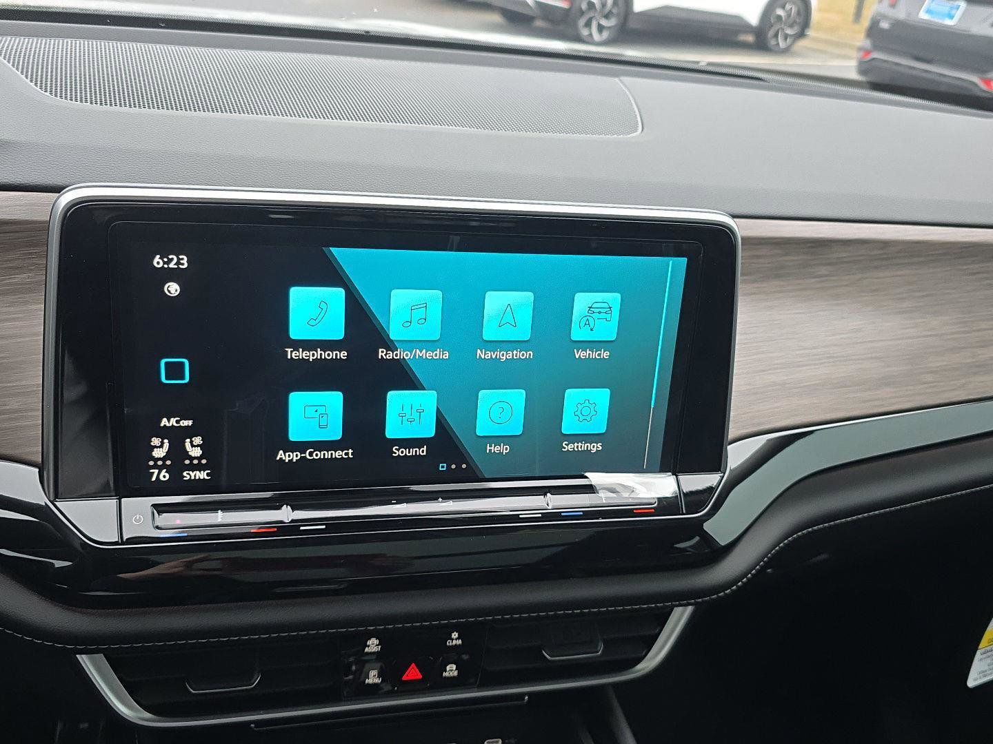 New 2026 Volkswagen Atlas SEL Premium R-Line image 23