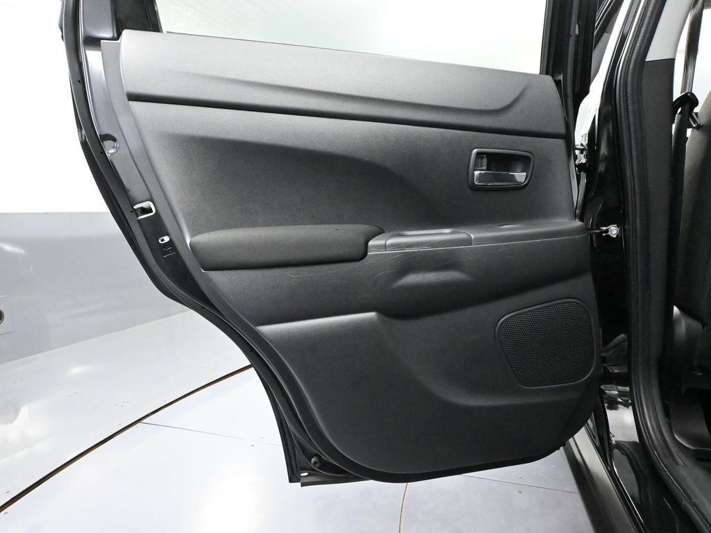 Used 2022 Mitsubishi Outlander Sport ES image 33