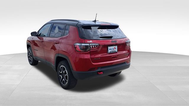 Used 2025 Jeep Compass Trailhawk image 7