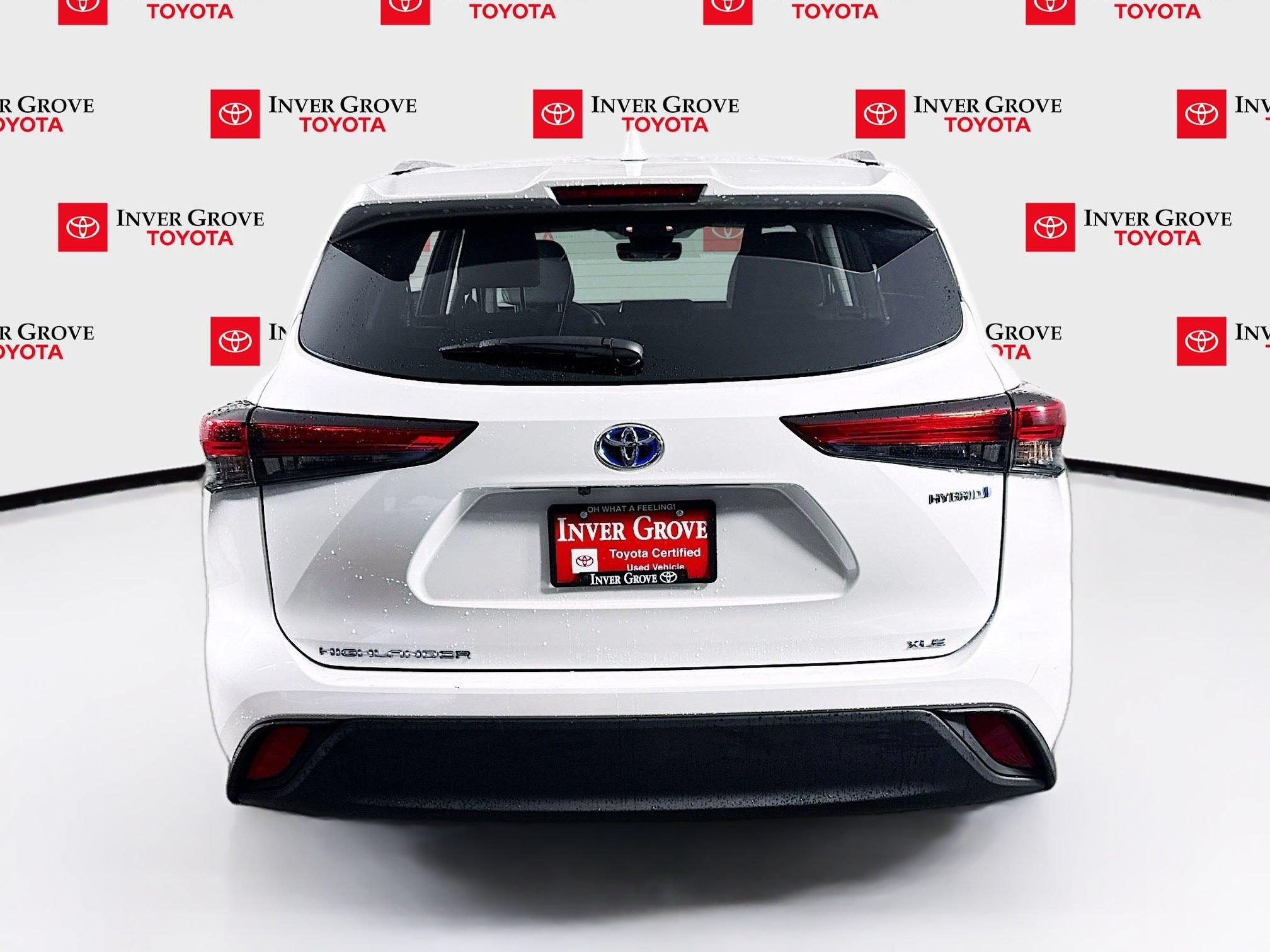 Used 2023 Toyota Highlander XLE AWD/4WD image 6