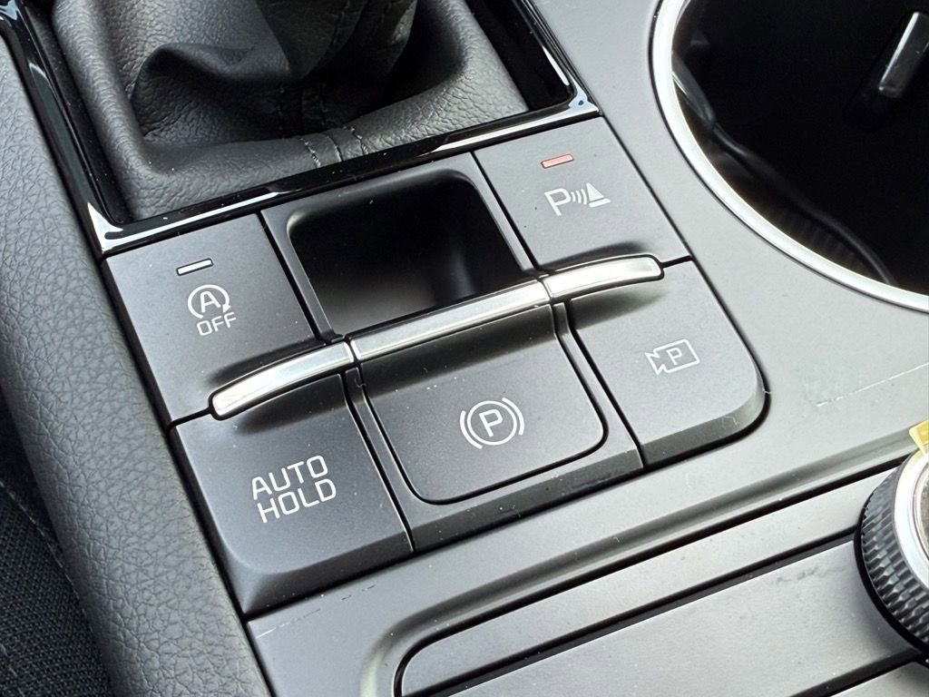 New 2026 Kia K5 LXS image 17