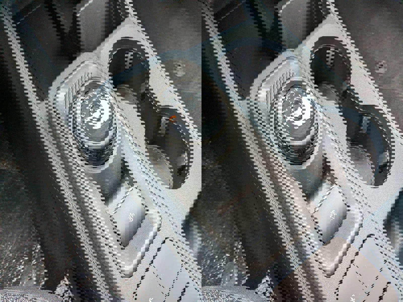 New 2025 Ford Maverick XL image 24